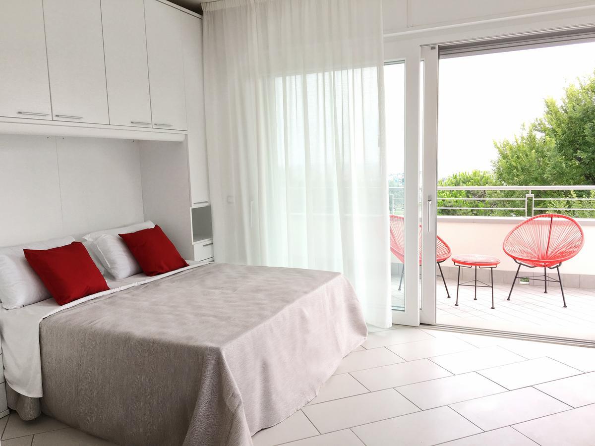 Flamingo 3*